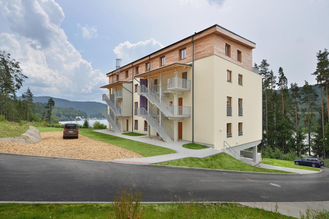 Element Lakeside Apartments Lipno nad Vltavou Exteriör bild